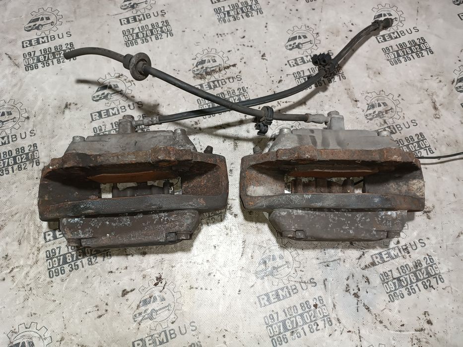 Супорт передній лівий правий MB ML W163 2005 МЛ Мерседес Суппорт