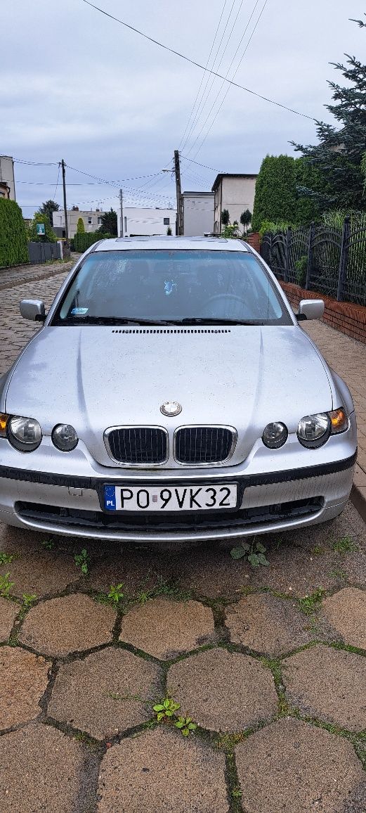 Samochód BMW 316TICompact