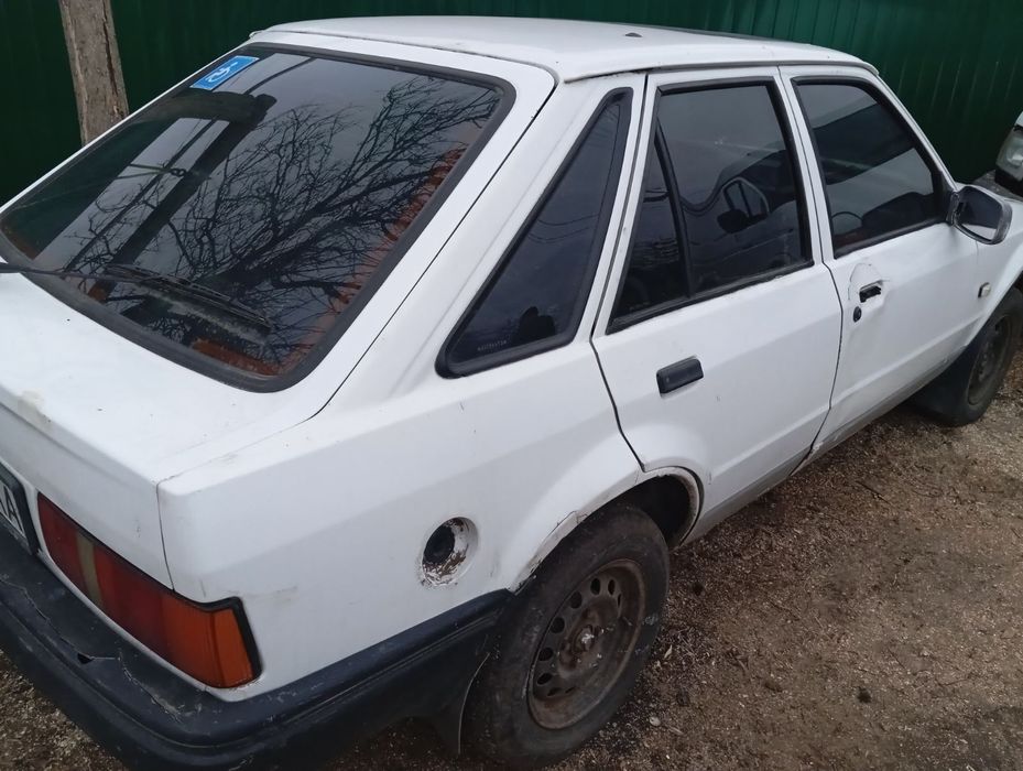 Продам Ford escort
