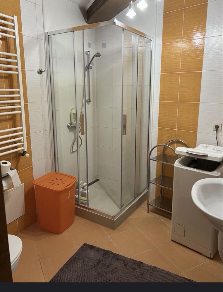 Оренда 2к квартири в центрі
