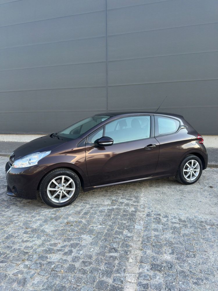 Peugeot 208 1.2 PureTech (2012) – 95.000km – Excelente Estado
