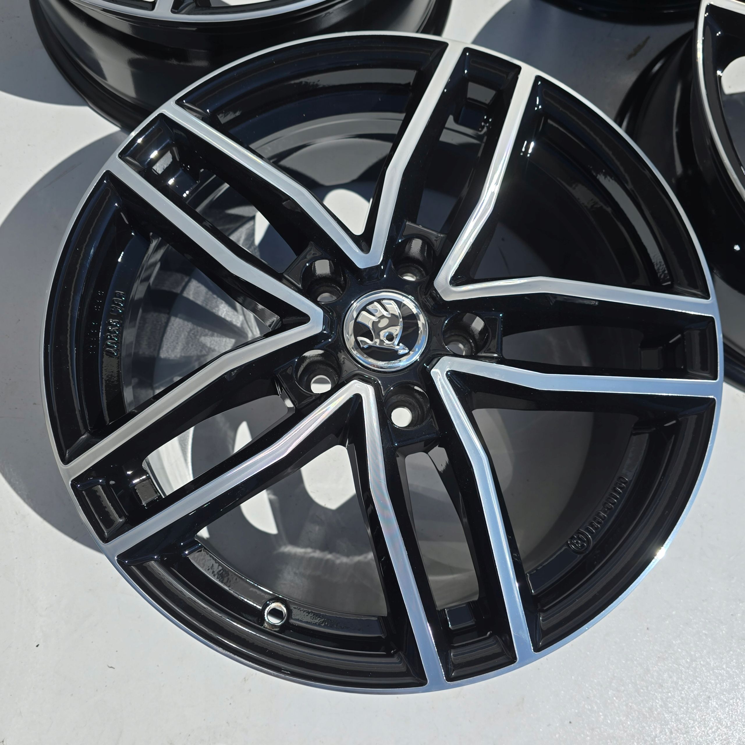 Skoda Superb Iii II Octavia II Iii IV Yeti Karoq Kodiaq 17'' ET45…