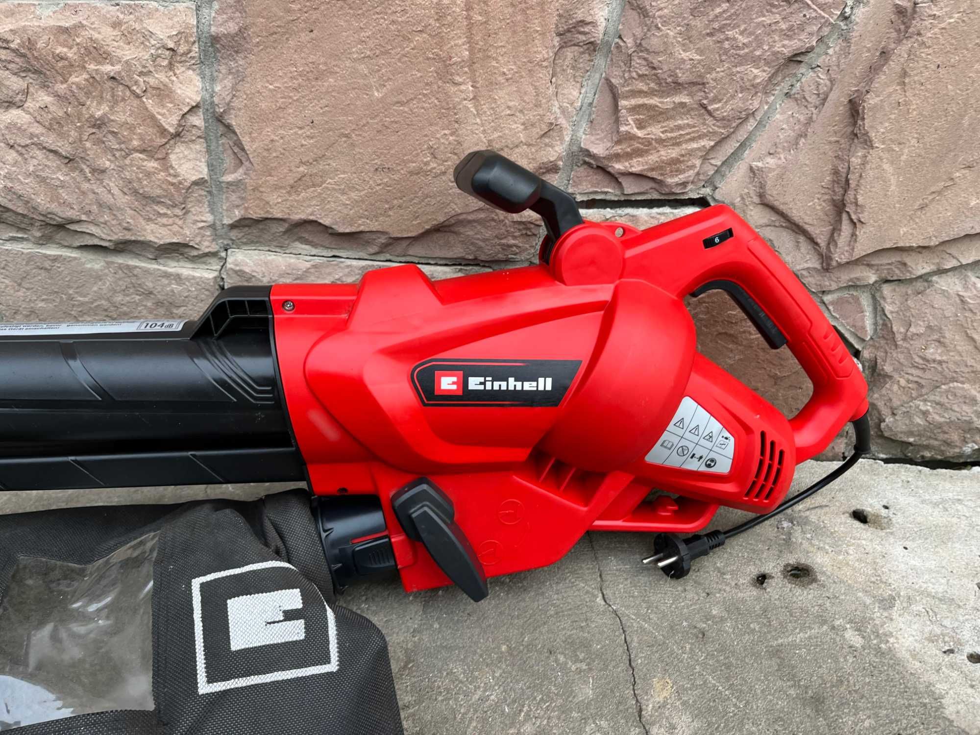 Пилесос садовий Einhell GC-EL 3024 E мережевий