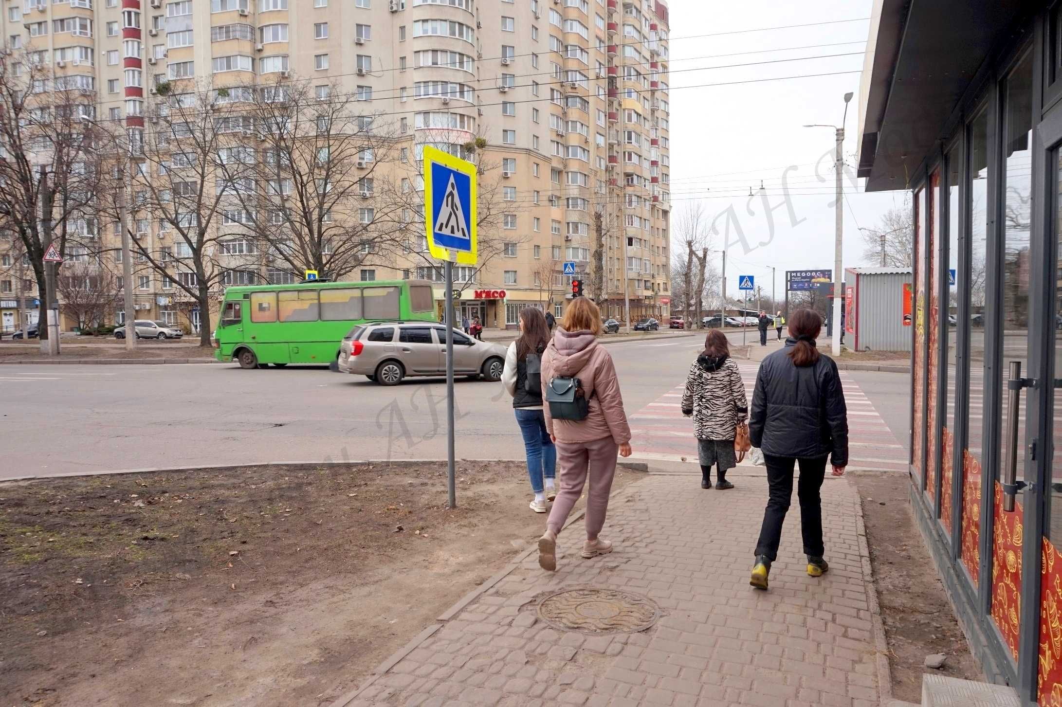 Павільйон на перехресті Гв.Широніців та В.Стуса біля АТБ оренда Харків