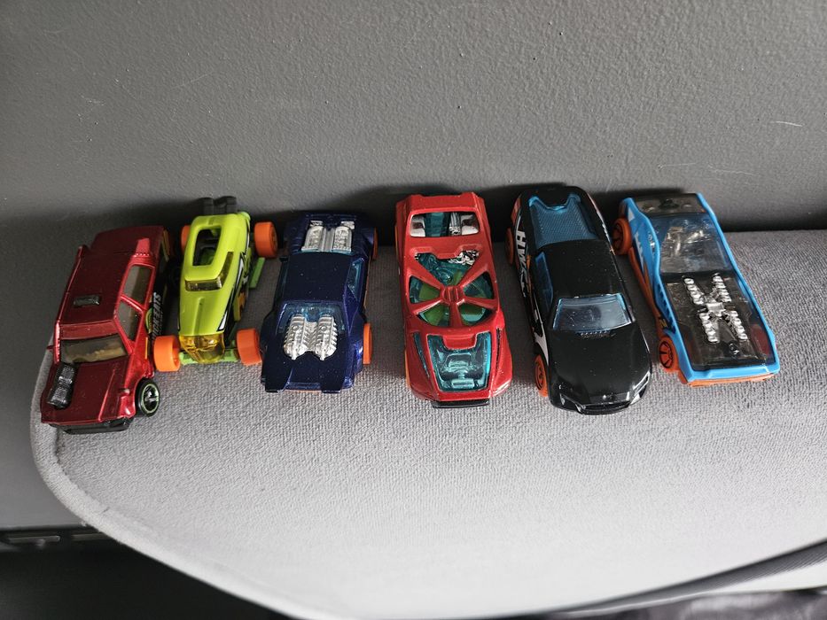 Autka Hot Wheels oryginalne