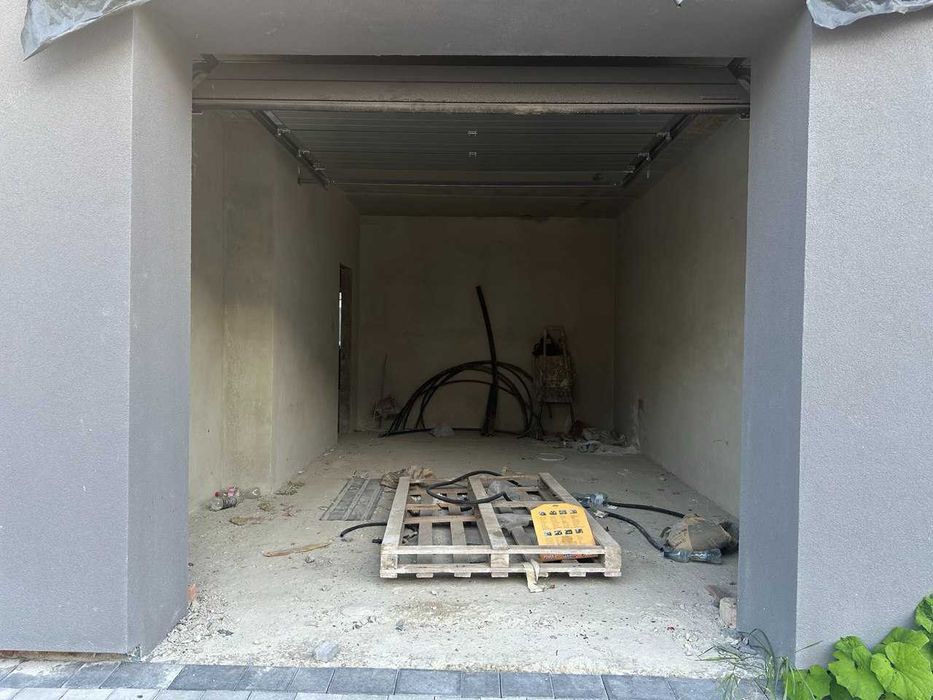 Сучасний таунхаус у престижному районі, який активно розвивається!