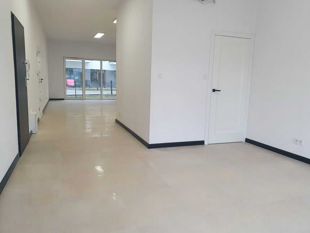 Wynajme lokal usługowy 65m2 do 140m2 Wyszków