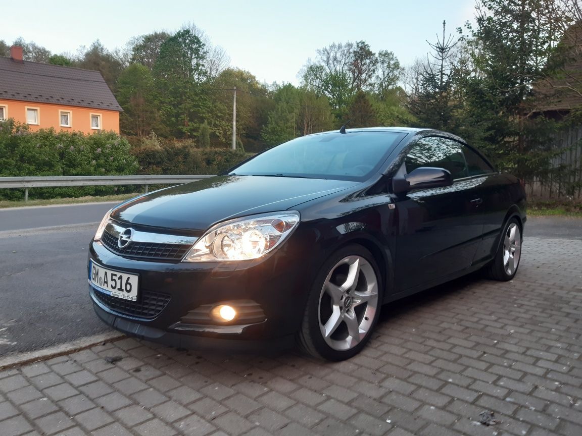 Opel Astra twintop 1.8 keyless piano skóra