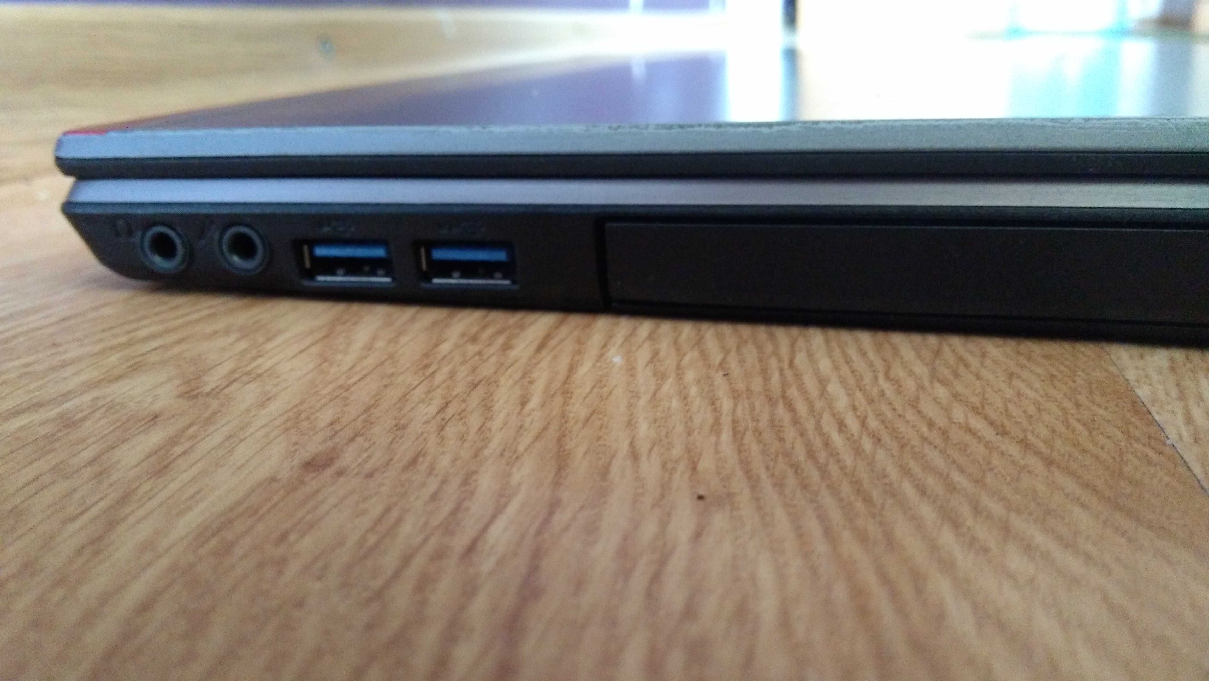 Рабочий Ноутбук Fujitsu E746 i7-6600u 16 гб 240Gb SSD