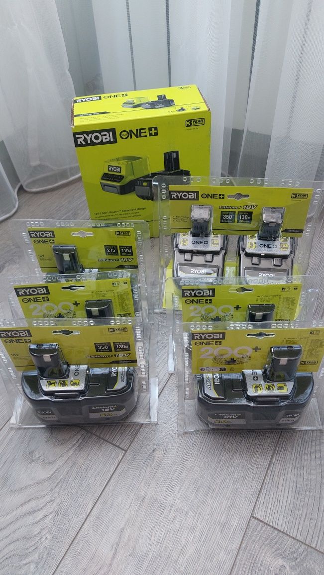 Акумулятор і зарядний пристрій RYOBI ONE+ RC18120-150