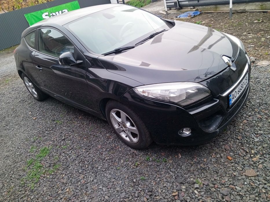 Автомобиль Рено Меган 1.5 дизель