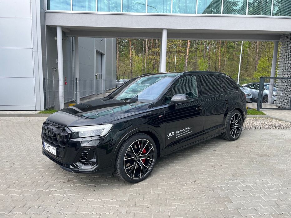 Audi Q7 Audi Q7 SUV TFSI e S line 60 TFSI e quattro tiptronic