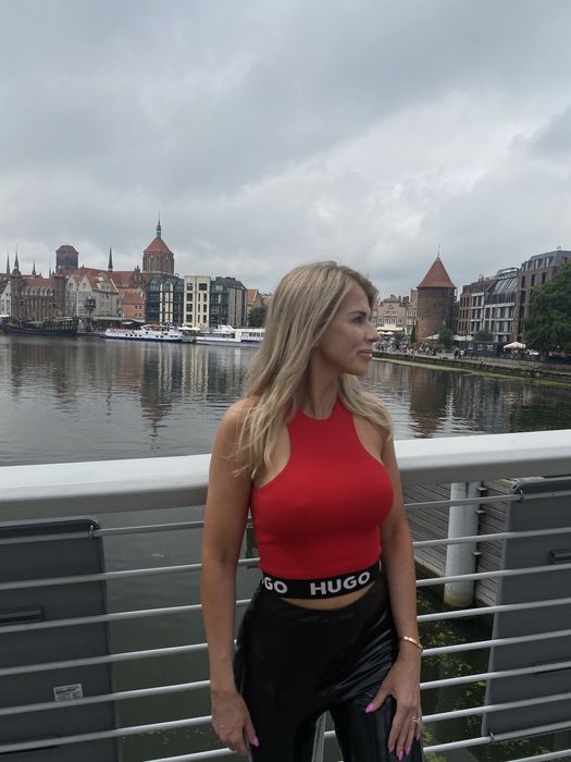 Apartamenty  profesjonalne   sesje fotograficzne modele modelki Poznan