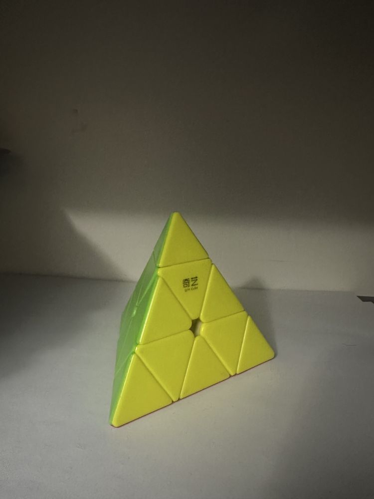 Кубики рубика фірми Qiyi cube