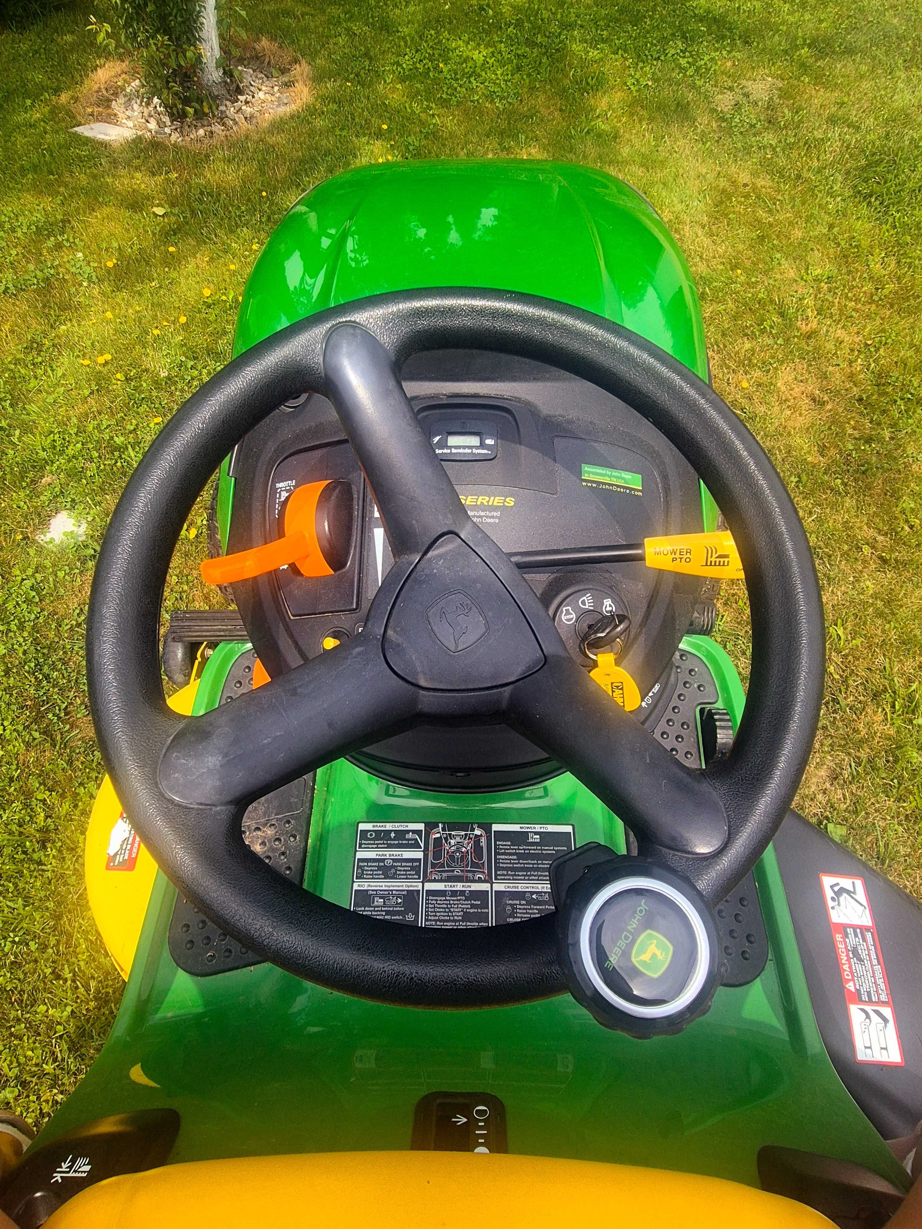 Traktorek John Deere