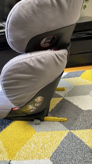 Cadeira Auto Maxi-Cosi RodiFix – Muito Bom Estado