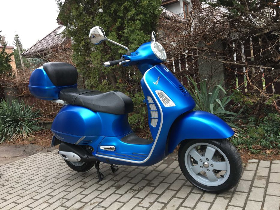 Piaggio Vespa GTS 200/125 Kultowy Model, kufer     NOWA LOKALIZACJA