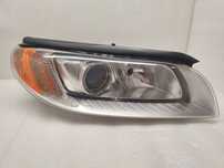 VOLVO XC70 V70 S80 XENON LAMPA PRAWY PRZÓD 31283916