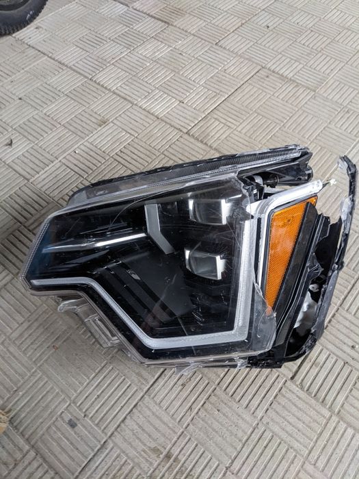 Передня ліва фара Kia Niro 2023 LED, прититуманка права