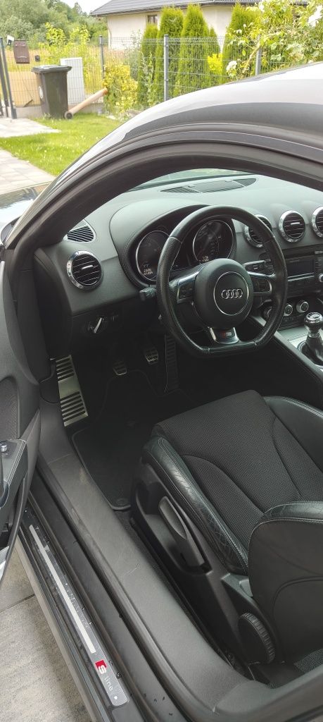 Audi TT Coupe 1.8tfsi S-line
