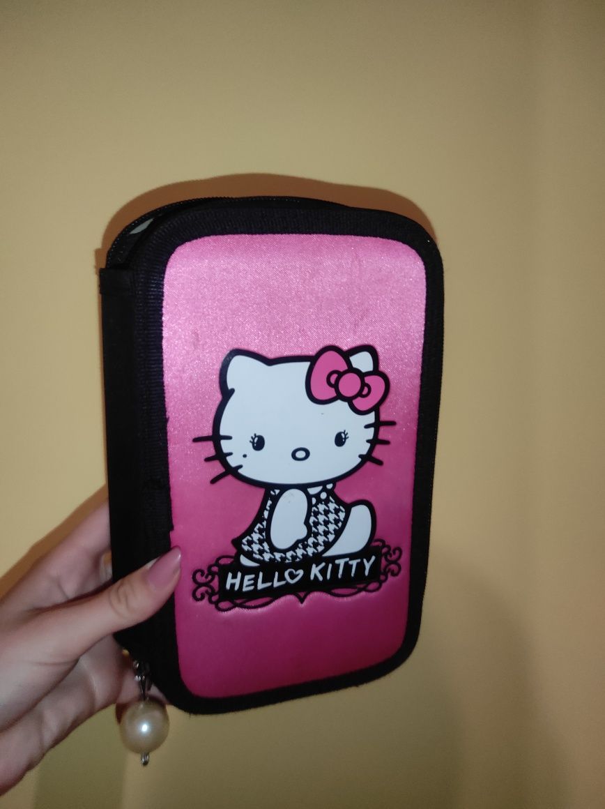 Piórnik rozkładany podwójny Hello Kitty
