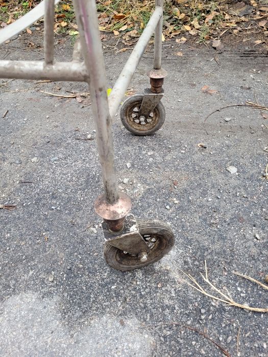 Тележка тачка на колёсиках