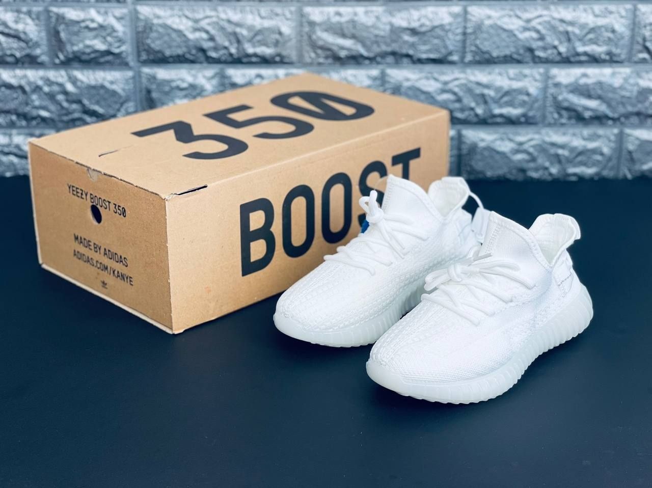 Женские Yeezy Boots 350 white летние удобные изики