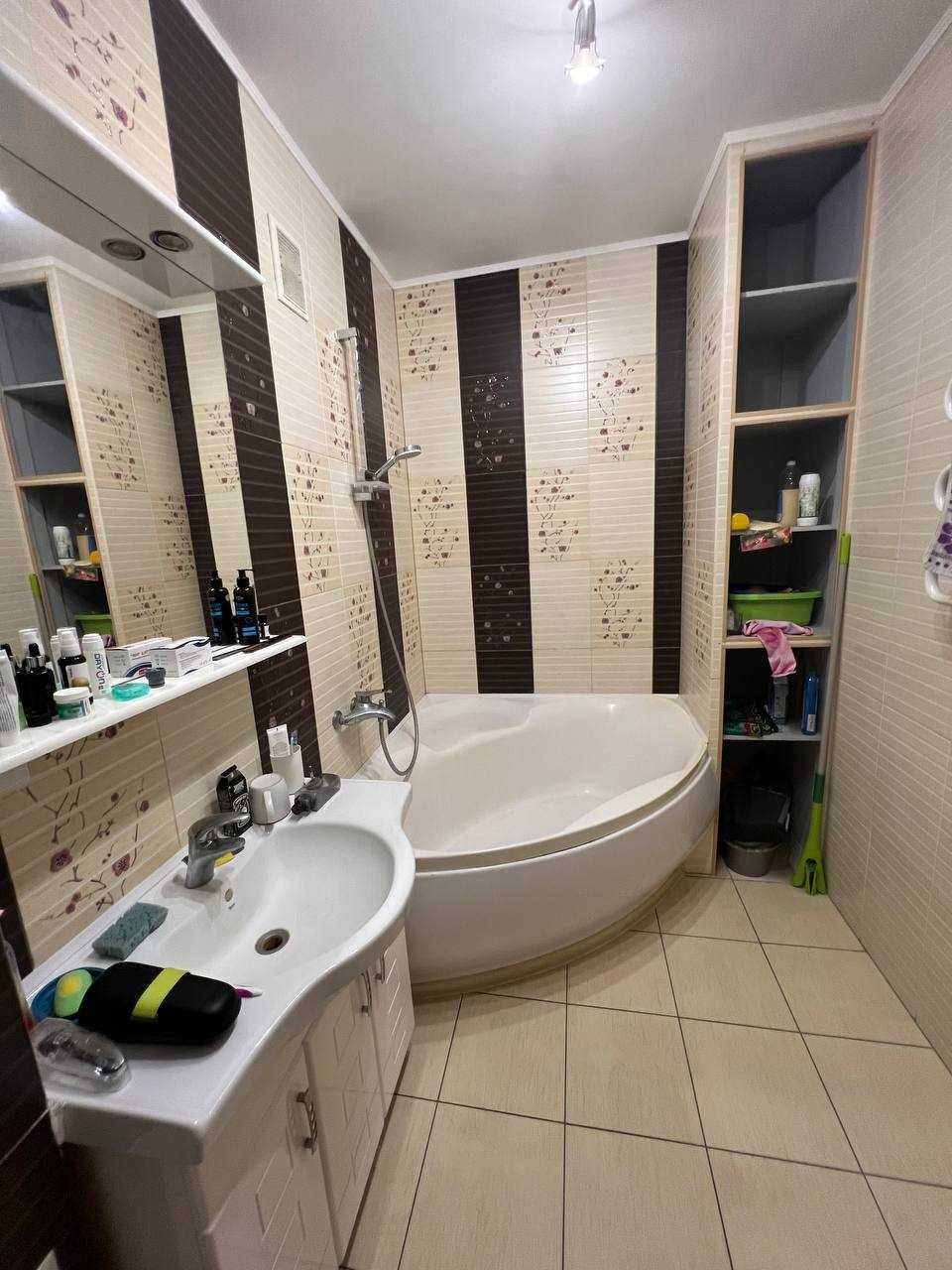 Продам 2к квартиру ЖК Рубиновый жм Красный Камень Комунар
