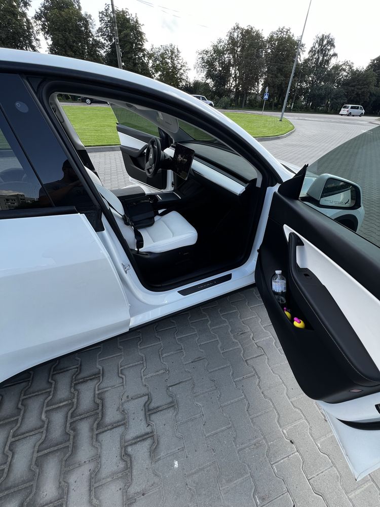 Tesla model Y Performance 2022
