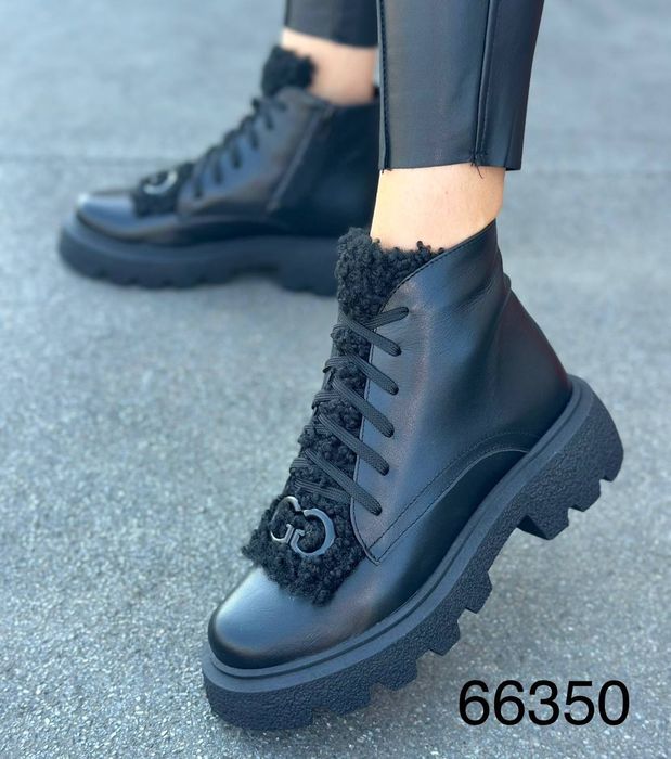 Жіночі шкіряні демісезонні черевики в кольорах