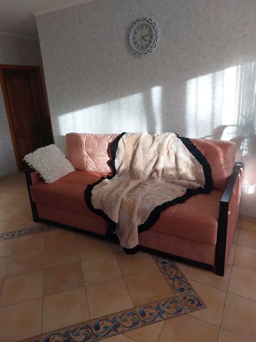 Коврик-плед из натурального меха ручной работы