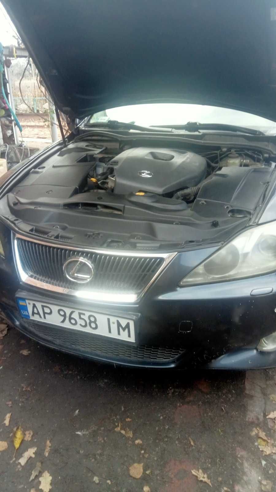 Продам Lexus IS 220 D