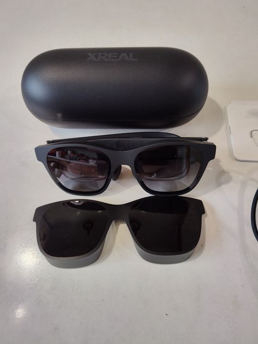 Окуляри віртуальної реальності XREAL Air 2