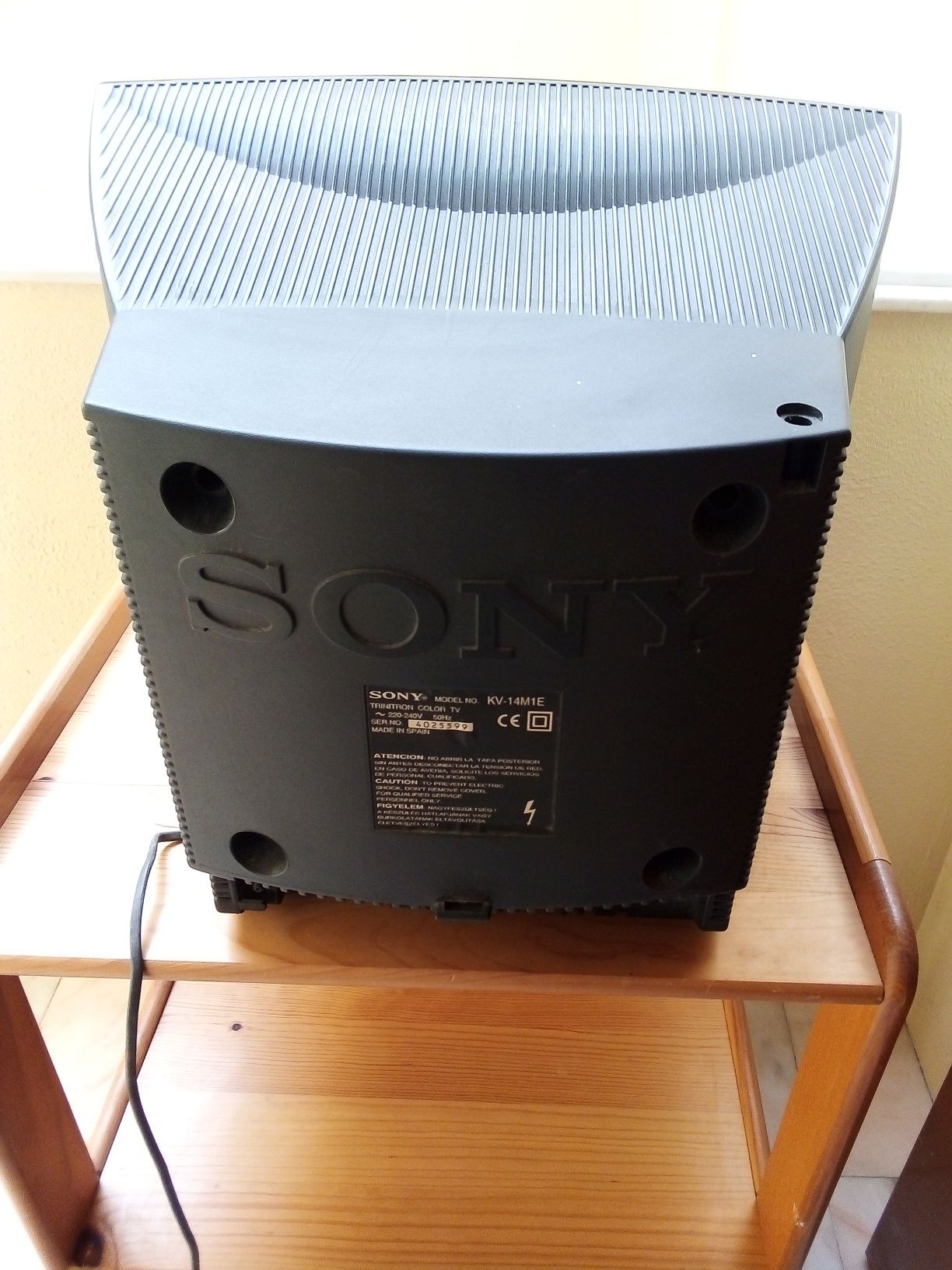 TV Sony 14'' com comando original