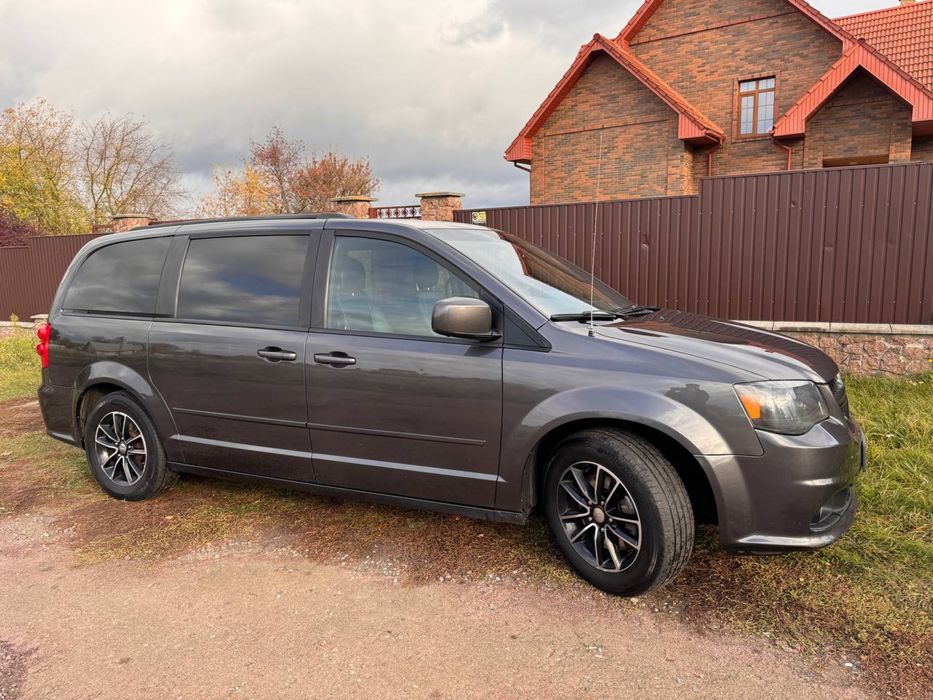Продам авто Dodge Caravan GT 2017 року