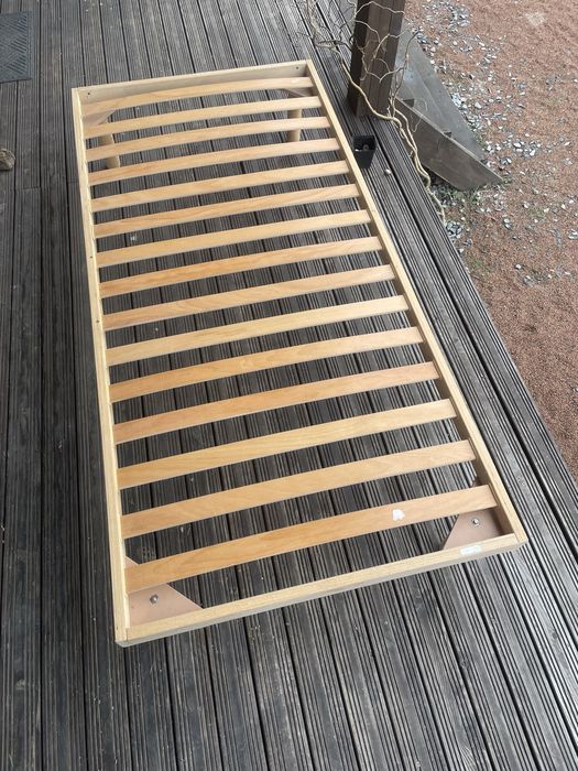 Каркас односпального ліжка Б/У