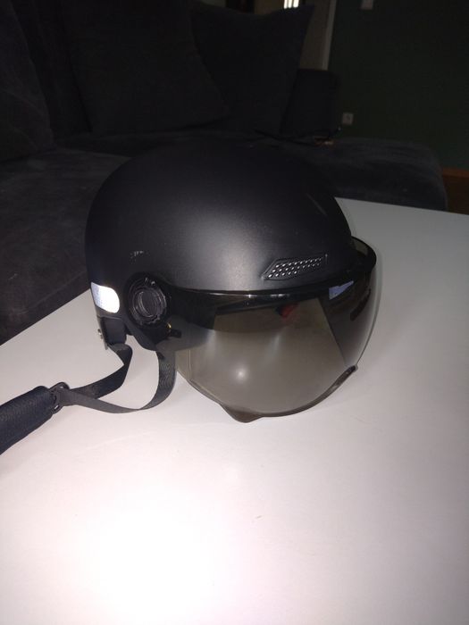 Kask na motorower, rower, hulajnogę