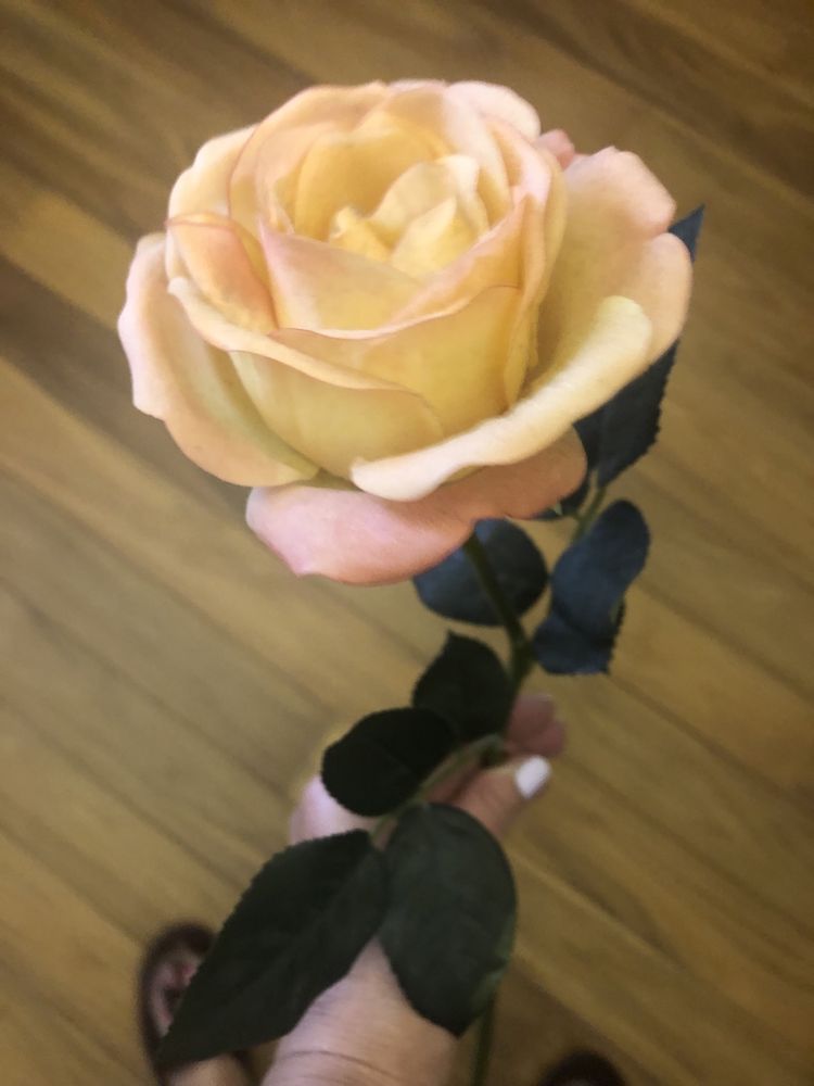 Роза искусственная шелк Италия