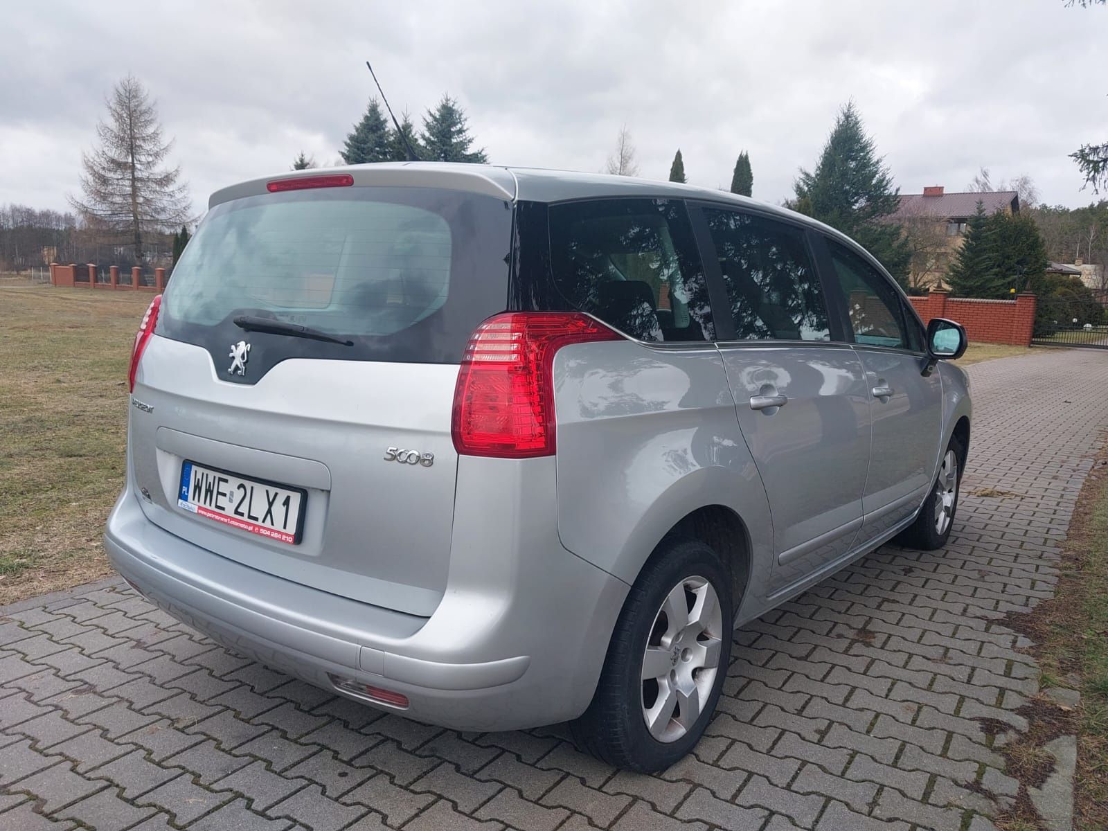 Peugeot 5008 Klimatronik bezwypadkowy Bdb stan Zarejestrowany