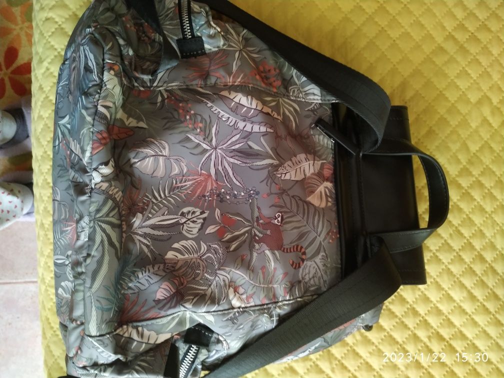 Mochila da Parfois, nova, sem etiqueta