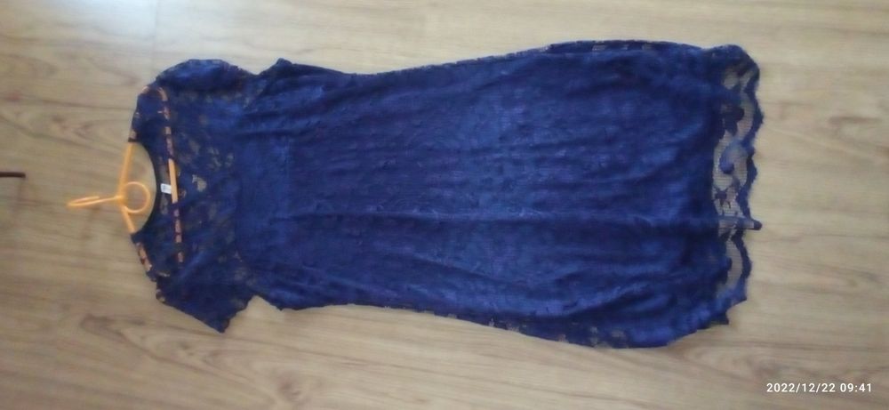 Жіноче плаття ніжне