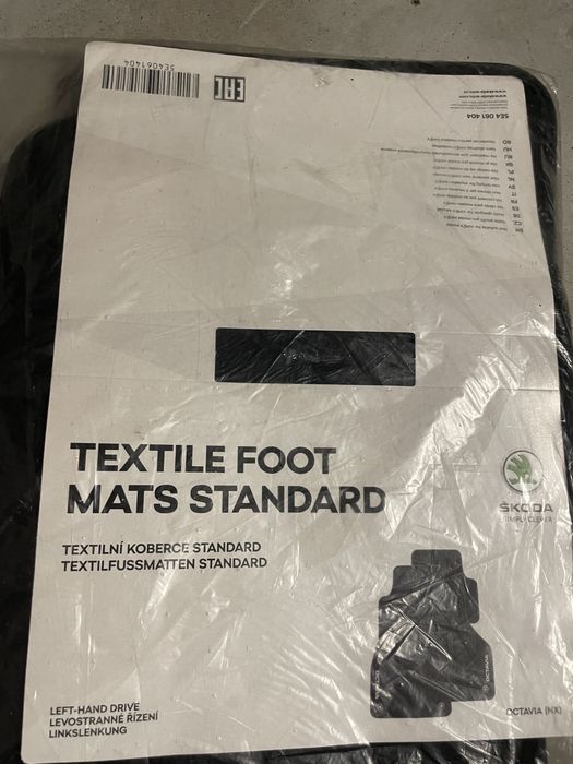 Komplet oryginalnych dywaników Skoda Octavia