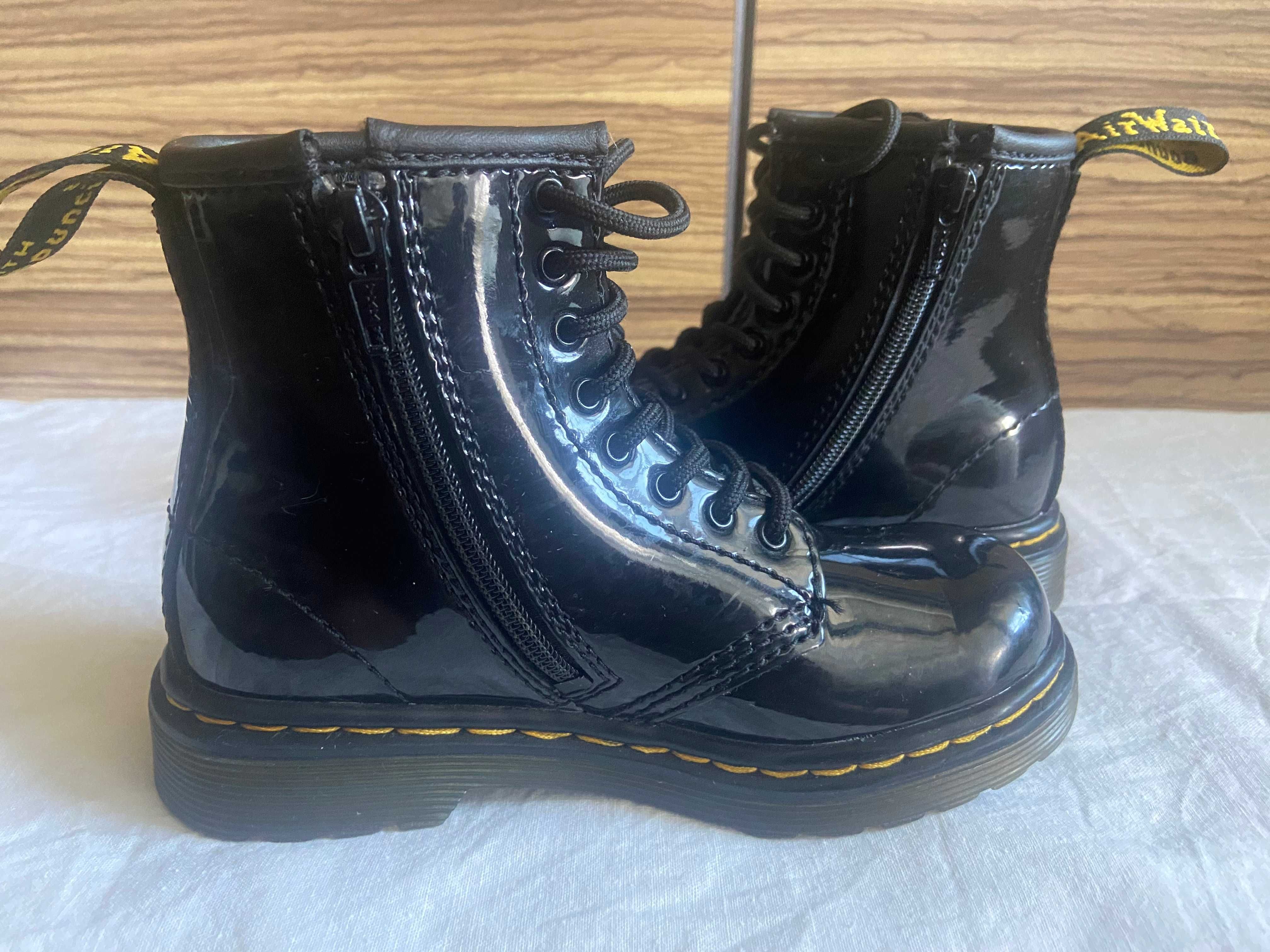 Детские ботиночки Dr. Martens 1460 Т