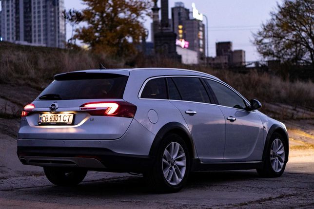 Opel insignia country tour 4x4