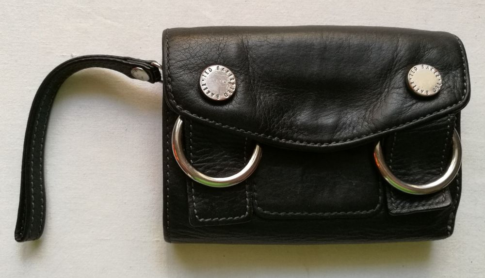 Женский кожаный кошелек wristlet Ted Baker