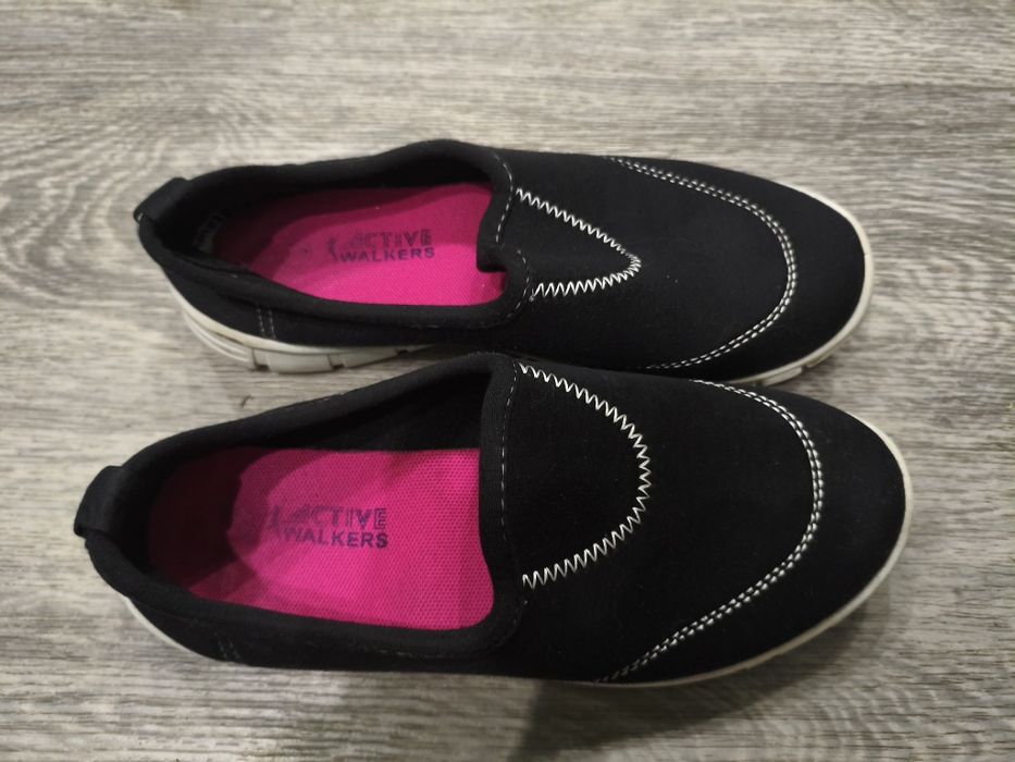 Сліпони жіночі чорні 37 р.