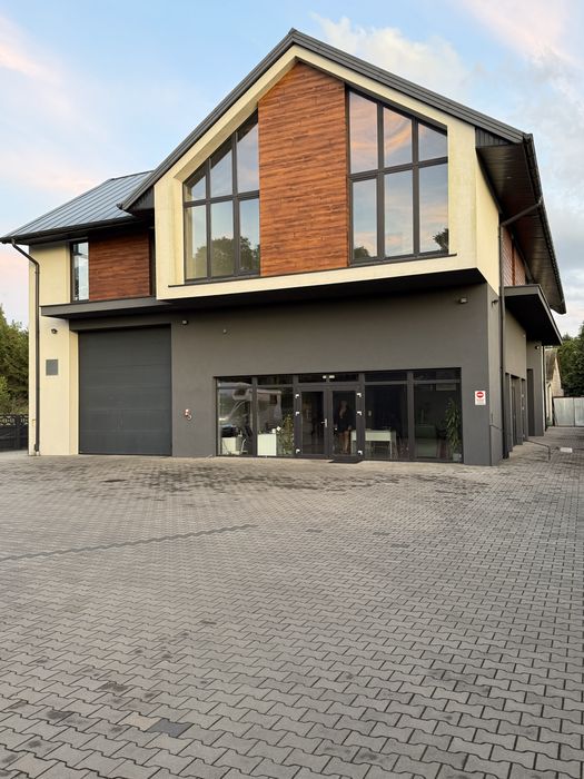 Wynajem budynku usługowego