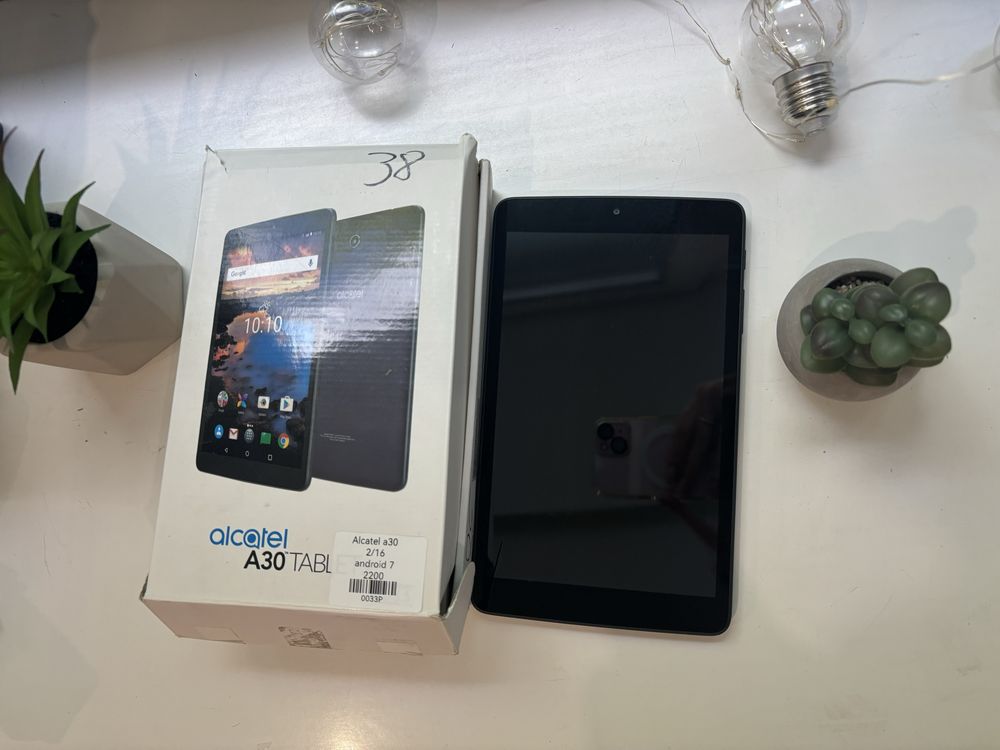 Alcatel a30 2/16 android 7 планшет з сімкартою