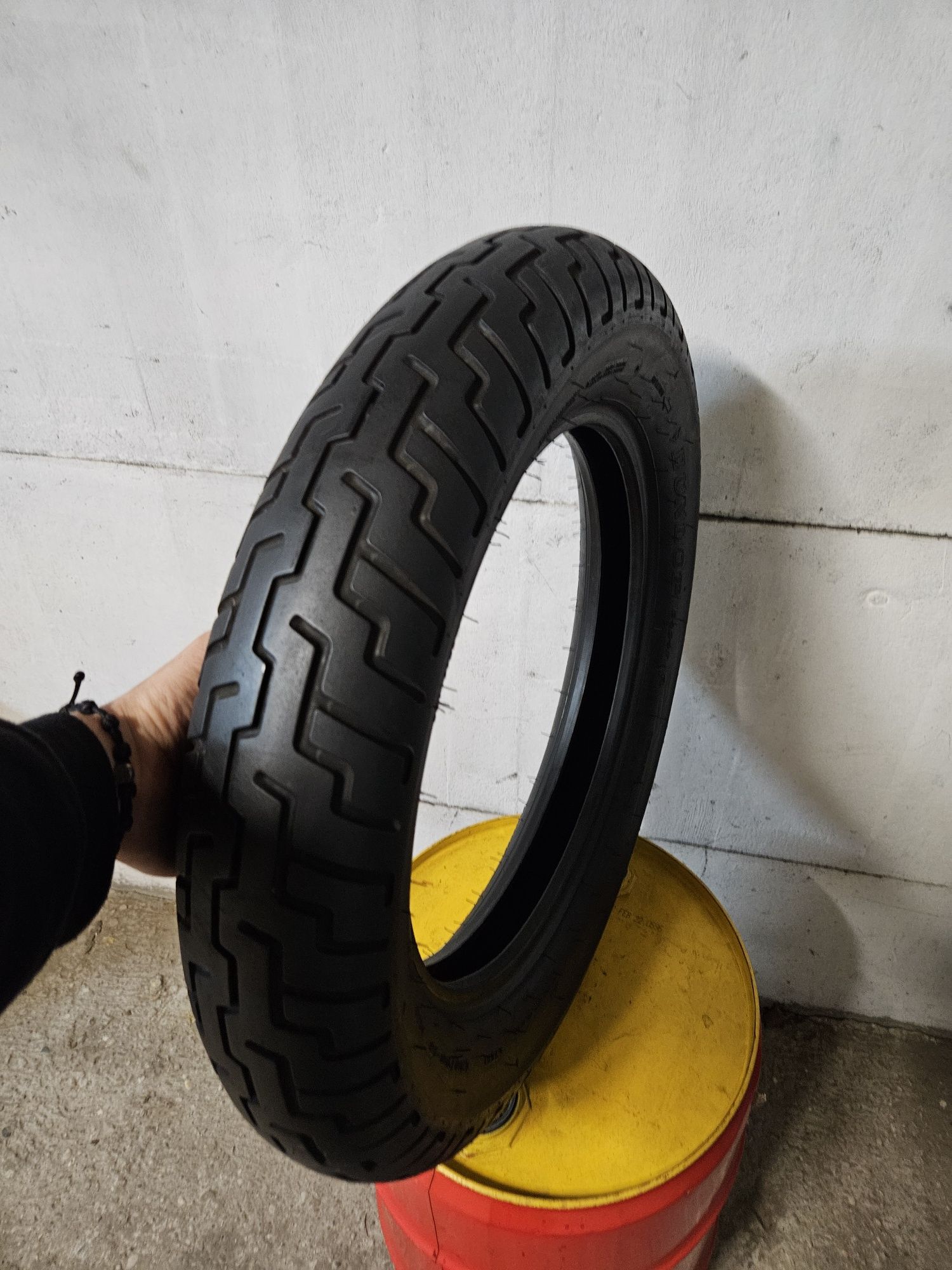 Dunlop D404 Front 130/90R16 Dot 5118 Nr.0431