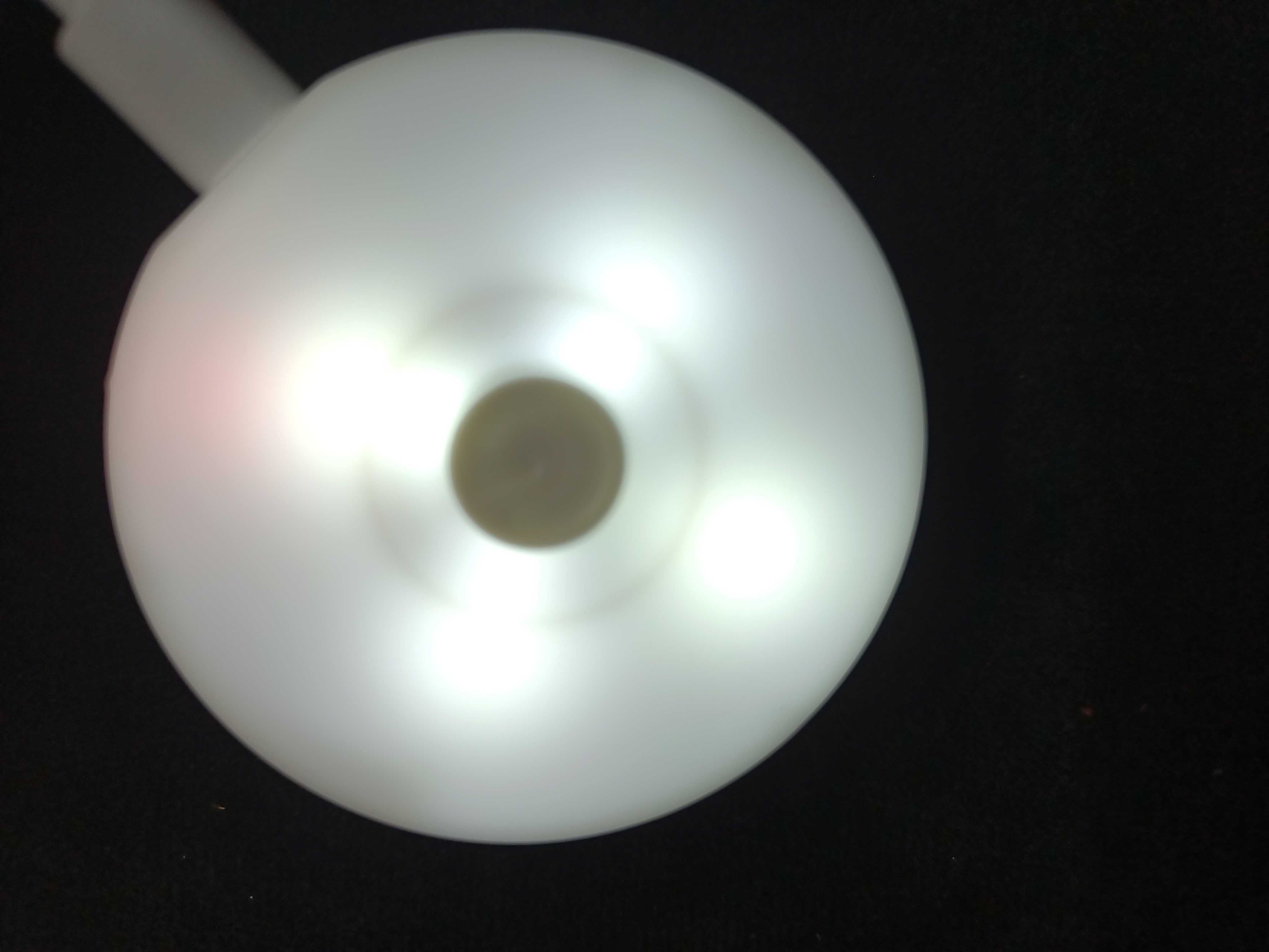 Лампа аккумуляторная  настенный фонарь на магнитах ночник